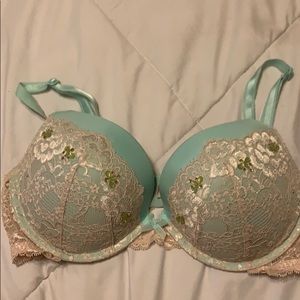 Victoria’s Secret bra 36D Dream Angels push up